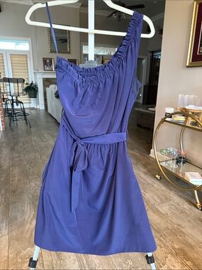 stretch-cotton poplin one-shoulder drop-waist maxi dress Express Women's Stretch Cotton Poplin One Shoulder Pleated Maxi Dress With Pockets in Black Small